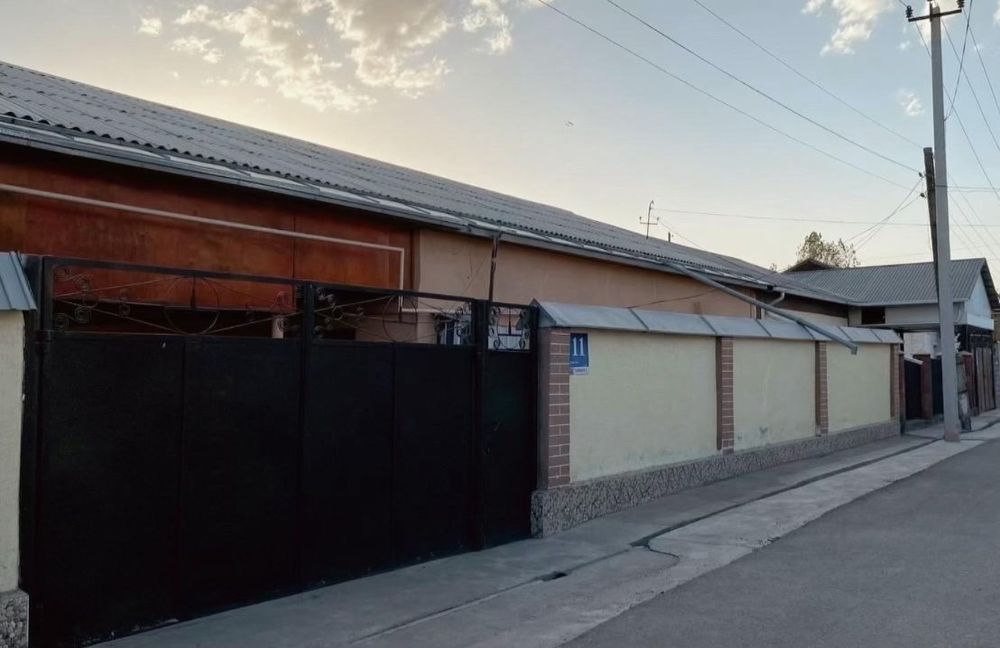 Продаю дом торг уместен