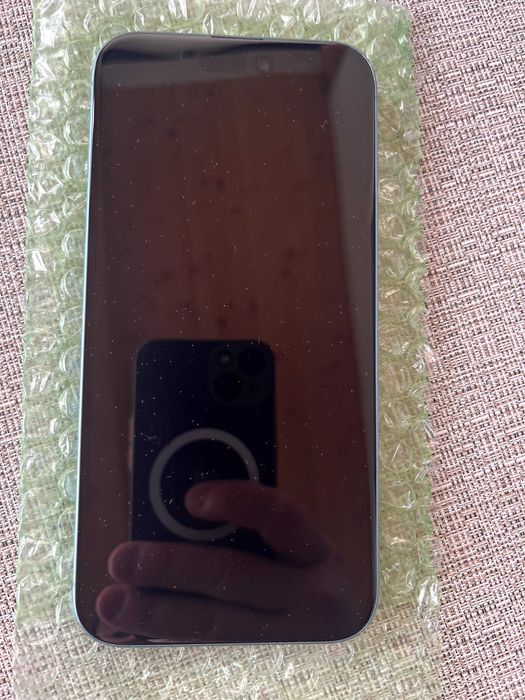 iPhone 16 Plus 256GB. Baterie 94%