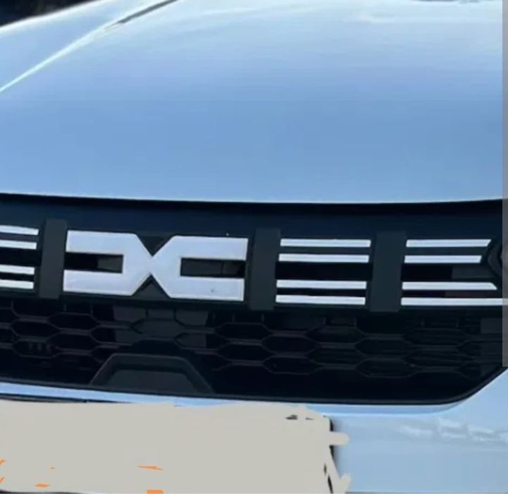 Mască fată  Dacia 2022