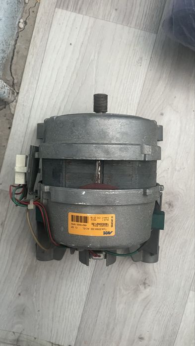 Движок продам продам