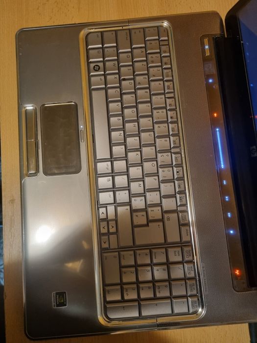 Laptop hp cu ecran mare