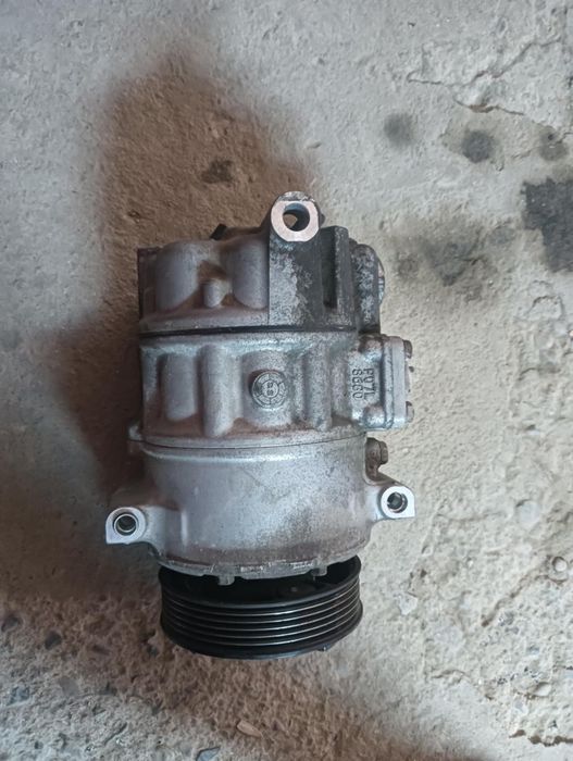 Vând compresor AC Passat B6
