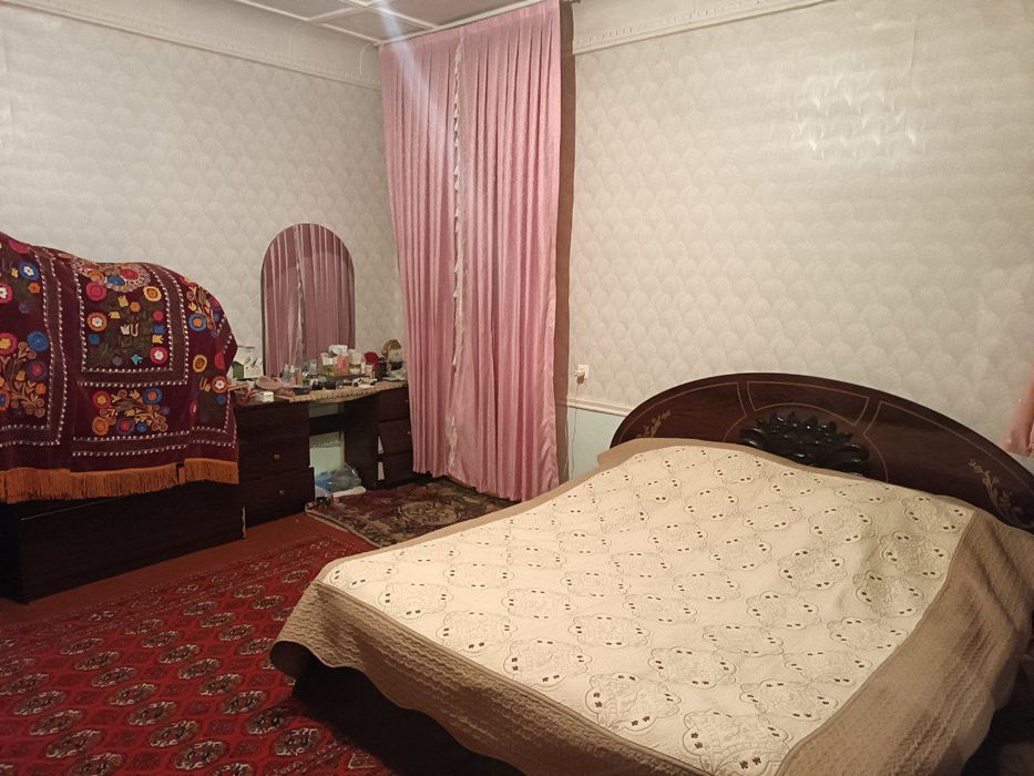 Ховли сотилади 4,5 сотих Янгиобод Охангорон шоссе