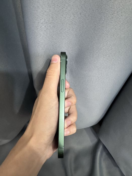 Продам айфон 13 Iphone 13