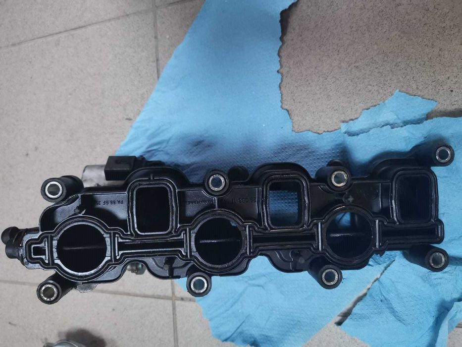 Actuator + Clapeta Admisie stanga (sofer) Grupul VAG 3.0 TDI