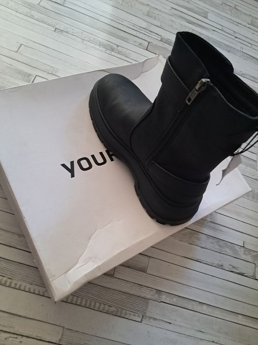 Ghete damă Yourturn! Mărimea 38!Noi!