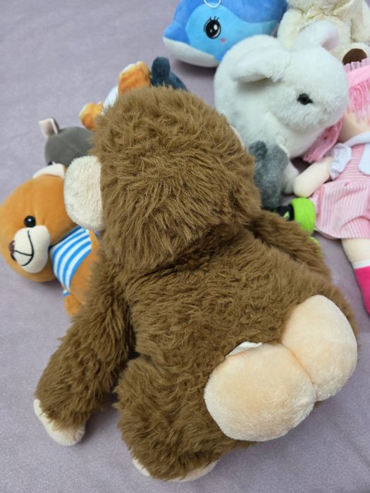 Игрушки мягкие и машинка