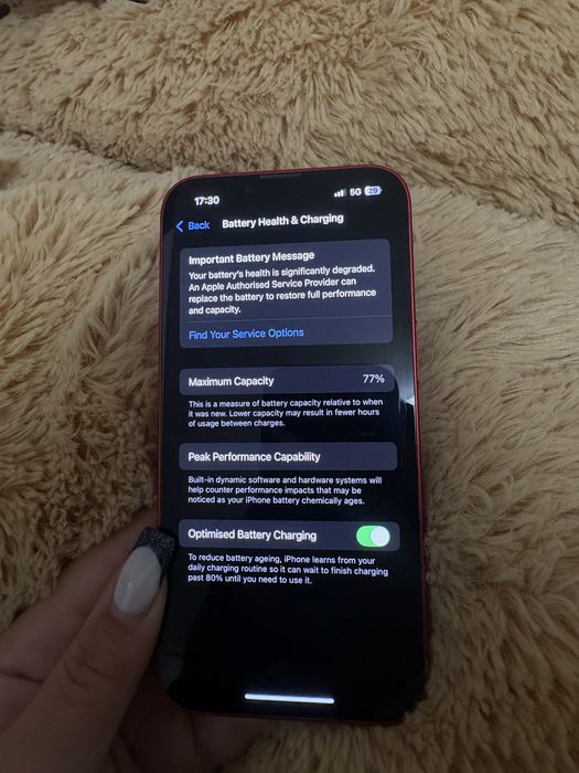 Iphone 13 RED - като нов, 8 кейса + протектори, 500лв