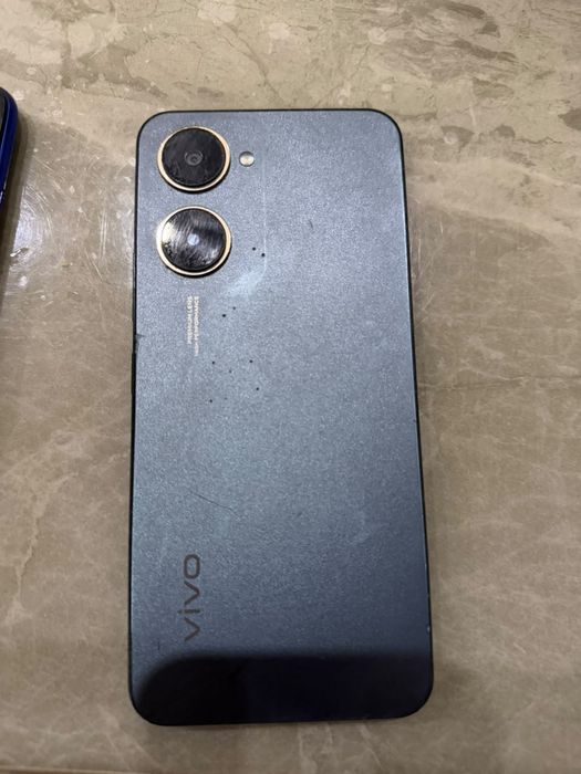 Продам телефон Vivo