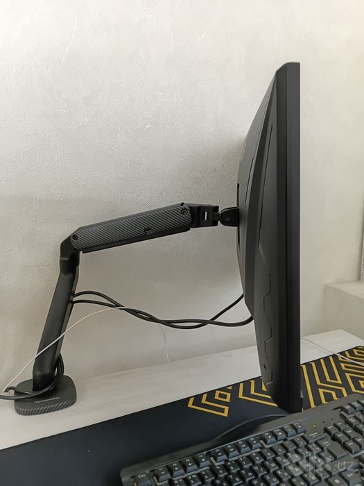ASUS tuf 2K 210HZ