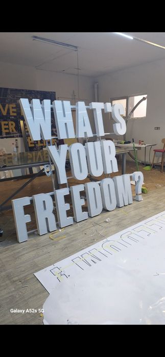 Reclame luminoase ,casete luminoase ,litere volumetrice