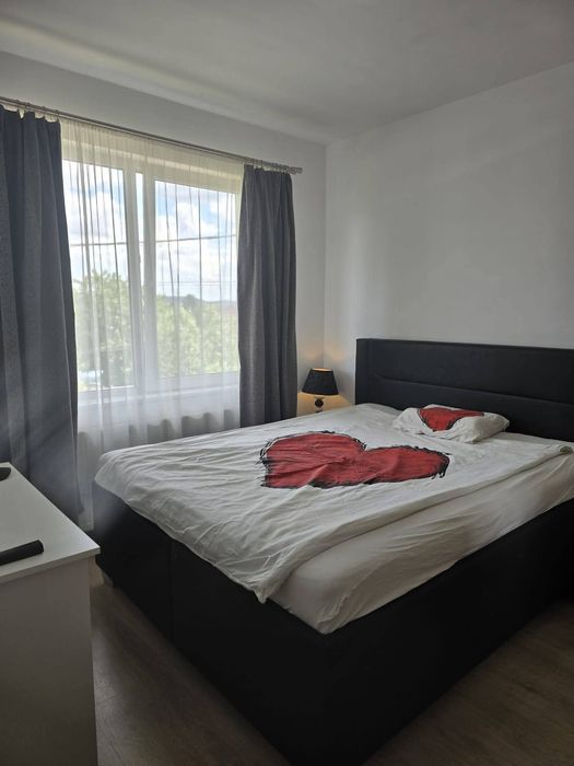 Închiriez apartament 2 camere