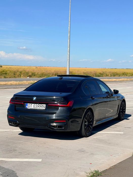 BMW seria 7 G12 facelift / 740Li /