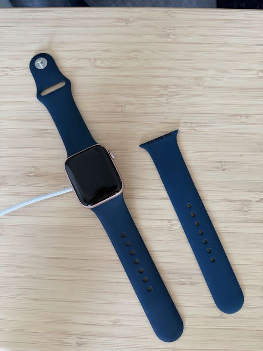 Apple Watch SE, 1st Gen