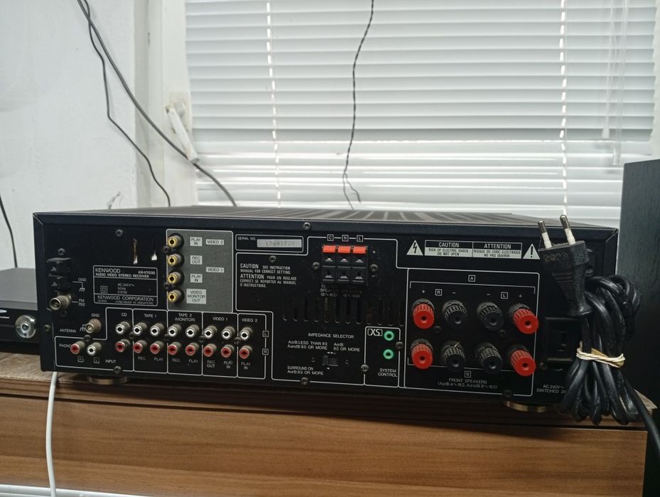Ресивър Kenwood kr-v 7030