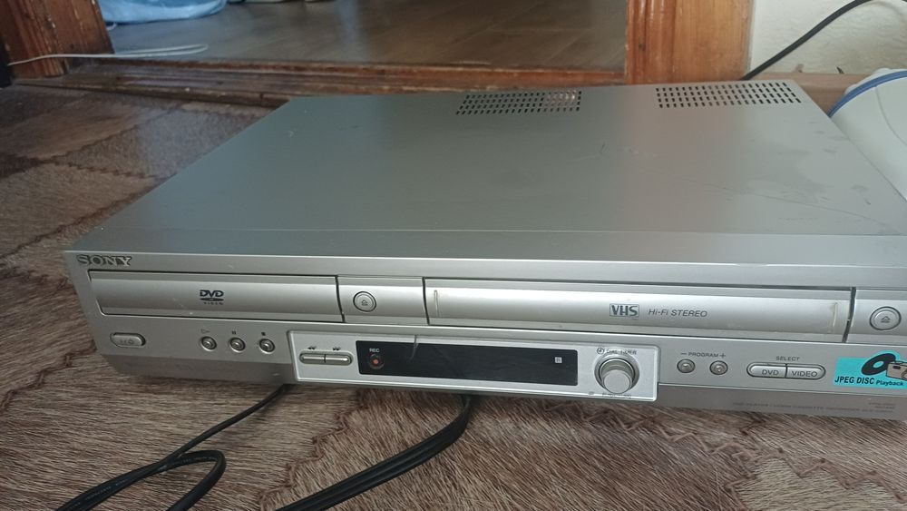 Продам DVD,и видео.