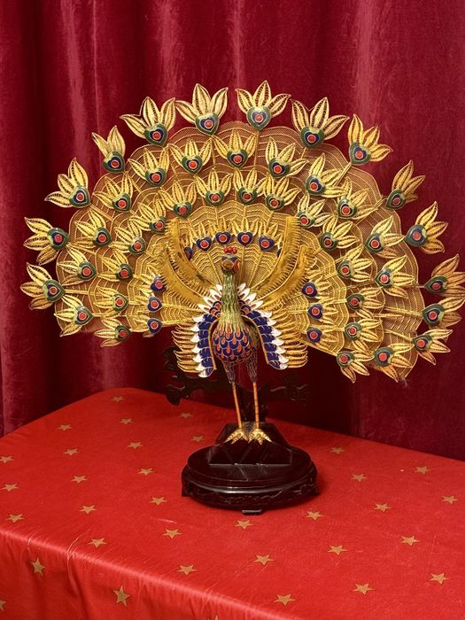 Статуэтка *Павлин*