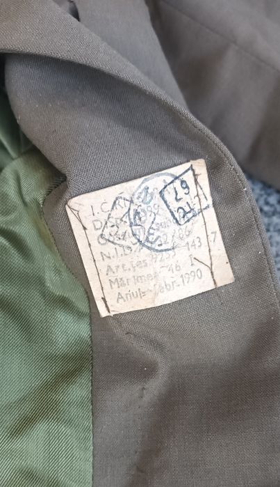 Veston miltar în stare foarte bună