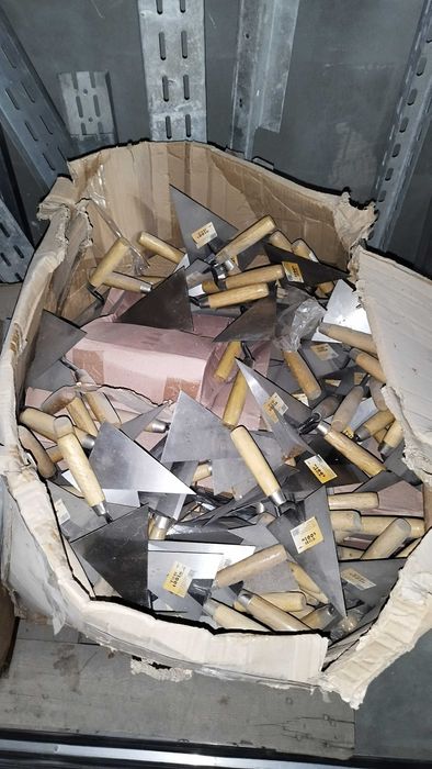 Мистрия, триъгълна зидарска 14/10см нови!