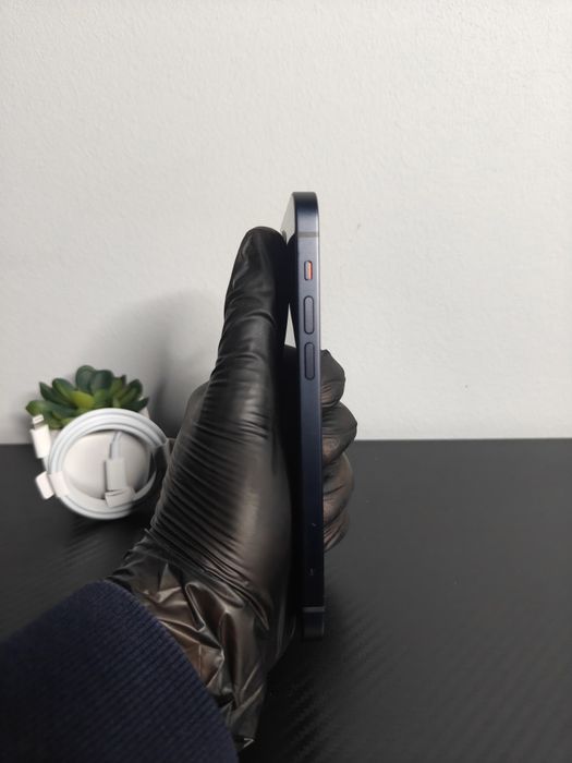iPhone 12, Black • Perfect Funcțional! • Condiție Excelentă!