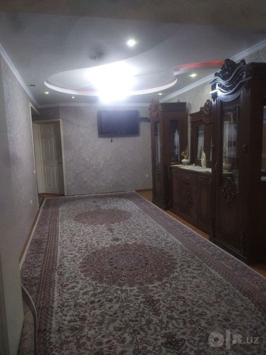 Аренда квартире геофизика алишеробод карасу 4/2/4 с мебель техникой