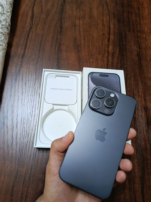 Продам свой iphone 15 pro, 256 black