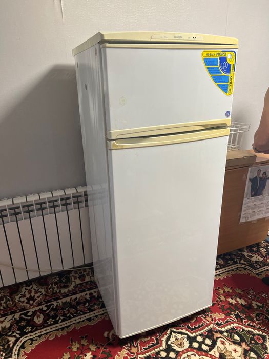 Продам рабочий холодильник
