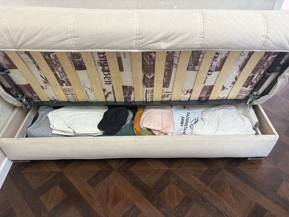 Продам диван 2 метра