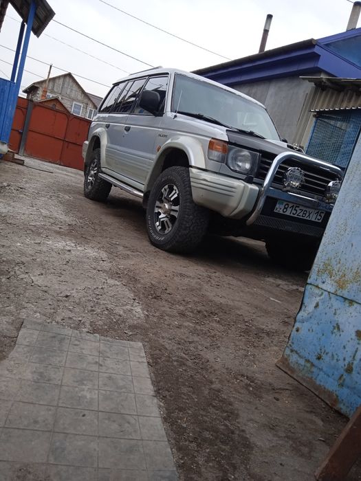 Продам машину Паджеро 2