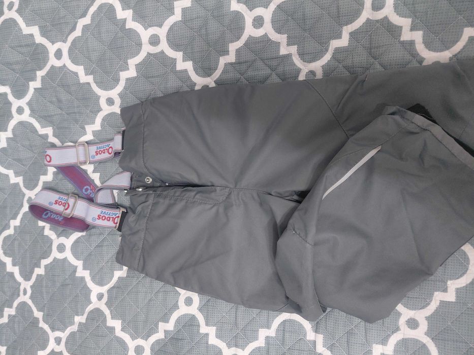 Продам демисезонную двойку на девочку