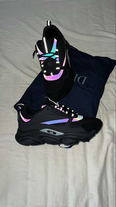 Dior B22 Orice model