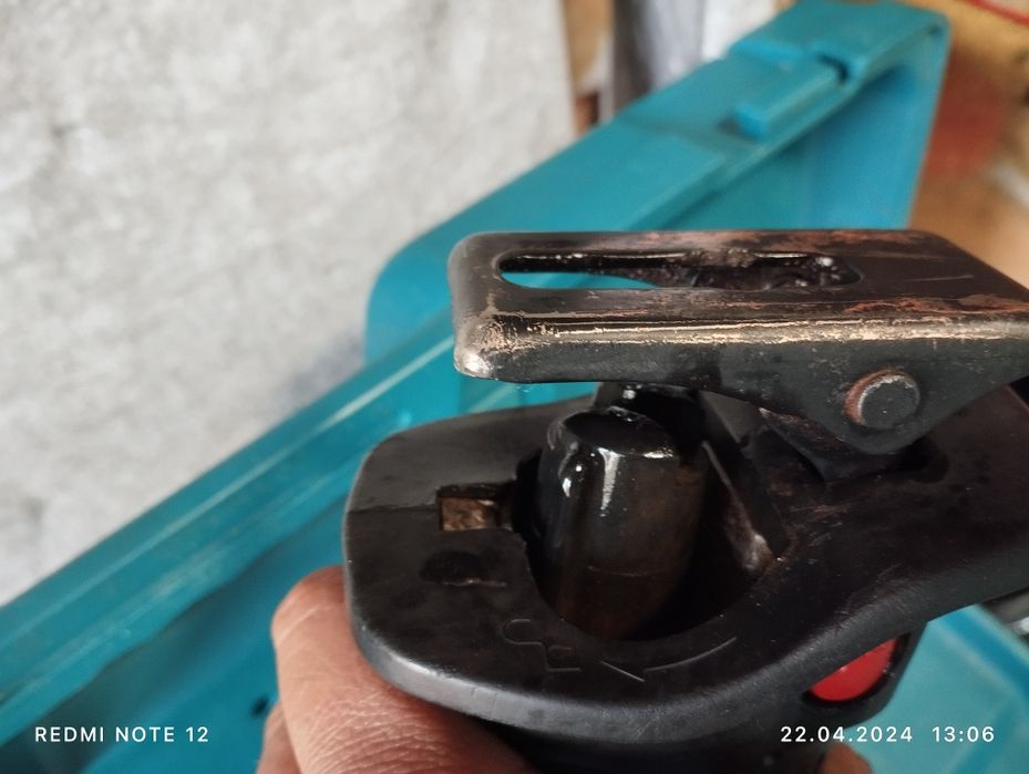 Makita DJR181 - Акумулаторен саблен трион