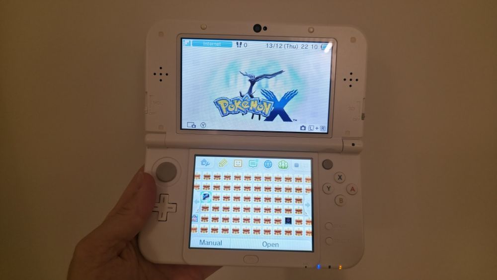 New Nintendo 3DS XL, Modat,2000 jocuri, 21-în-1, gata de jo
