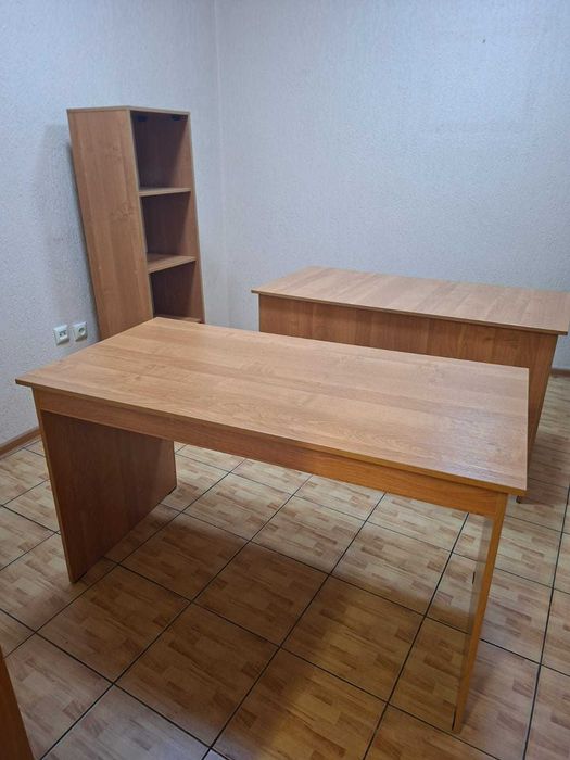 продам офисную мебель б/у