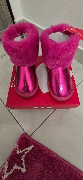 Ghete îmblănite fete fuchsia mărimea 25 (interior 13,8 cm)