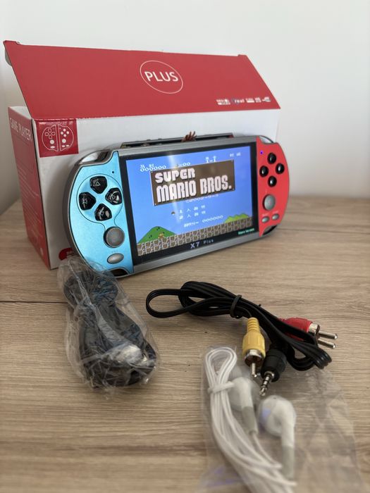 Игрова конзола X7 Plus 8G/ 5.1 инча/ вградени 10000+ игри Гаранция 12м