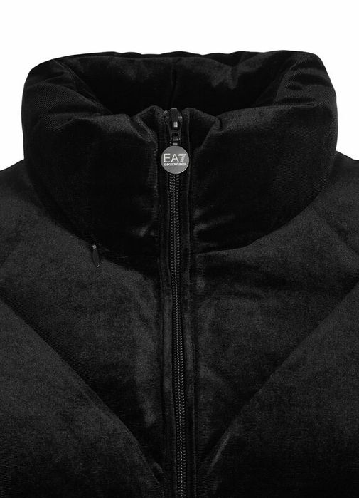 дамско зимно яке EA7 Emporio Armani