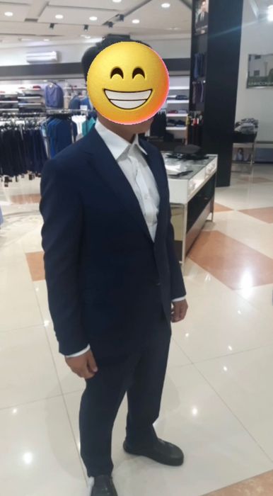 Продается мужской костюм 48 размер