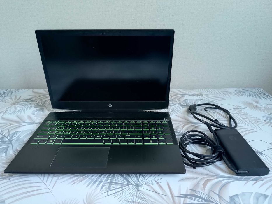 Ноутбук HP Pavilion Gaming 15-cx0056wm i5-8300H 16GB RAM 500GB SSD