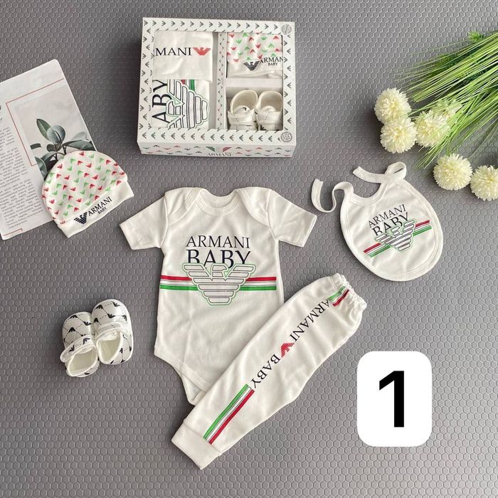 Seturi bebe unisex bumbac 0_6 luni