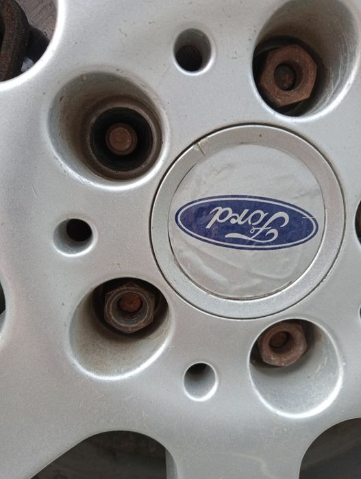 Vând autoturism Ford focus