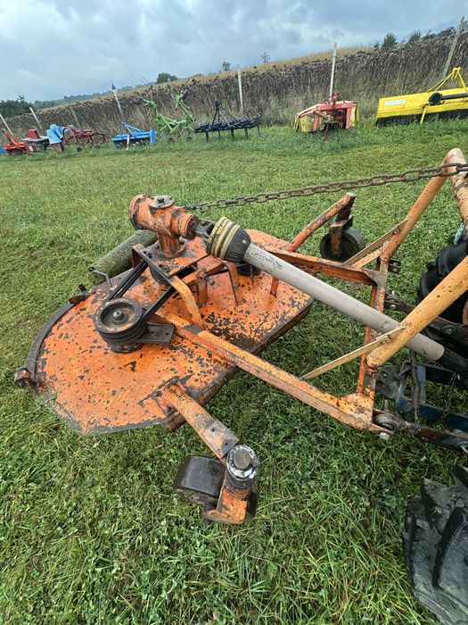 Tocător resturi vegetale . Recent adus !