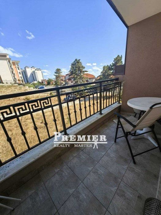Продава се Двустаен апартамент в Бургас, Акациите - 67 кв.м за 1403 €/кв.м - Снимка #15