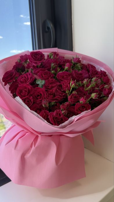 Кустовые свежие розы от ROMANTIC