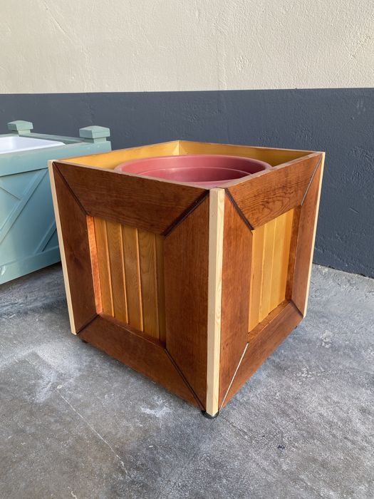 Кашпо для цветов или других растений