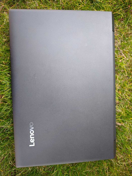 Лаптоп Lenovo V110-15IAP