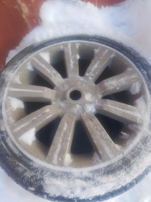 Запаска с диском и резиной