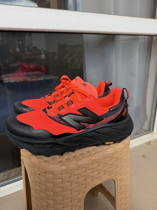 New Balance hierro Gore tex