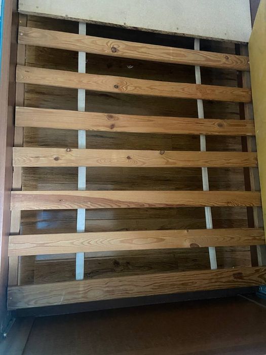 Продам кровать односпальную