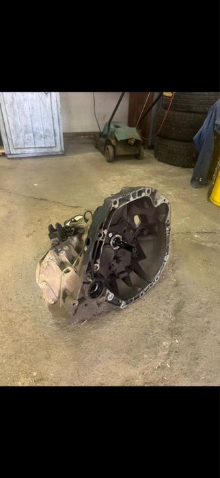 Cutie dacia logan 1.5 dupa 2014